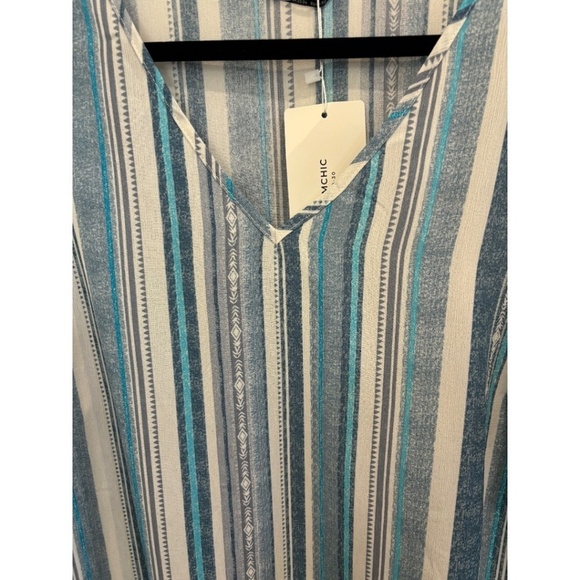 Bloomchic V-neck Striped Flutter Short Sleeve Blouse Polyester Blend Top Size 18 - Picture 3 of 4